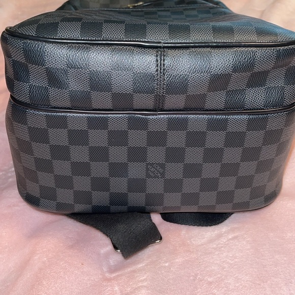 Louis Vuitton  backpack 100% authentic - Picture 3 of 8